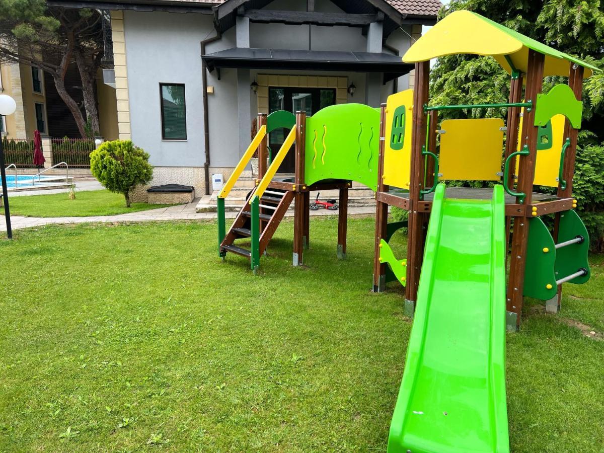 Family Hotel Paradise Saints Constantine and Helena Luaran gambar